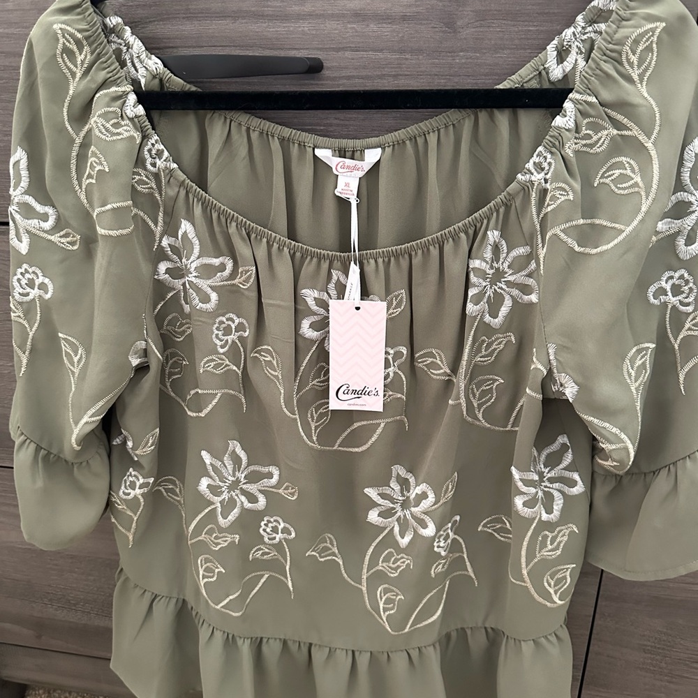Candie's Green Smocked Blouse with Ruffled 3/4 Sleeves